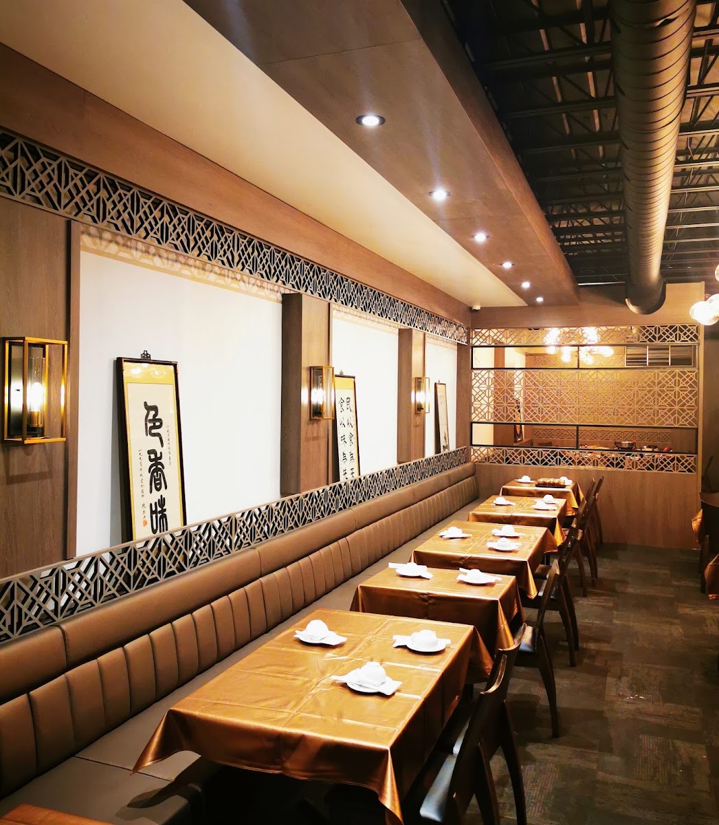 Dine & Dim